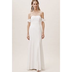 Watters Delilah Ivory Crepe Gown - Size 4